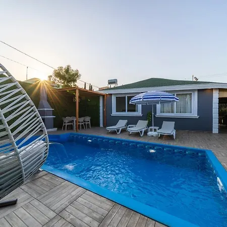 Magnificent Villa With Private Pool And Terrace Close To The Airport In Muratpasa * Antalya